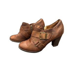 Clarks Brown Leather Ankle Boots Block Heel Buckle Strap Stud Detail Size 7.5